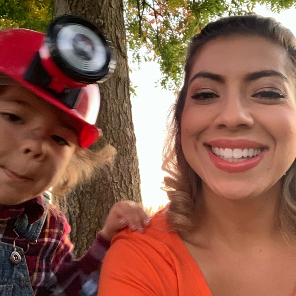 Meet your Posher, Stephanie - Picture 9 of 11